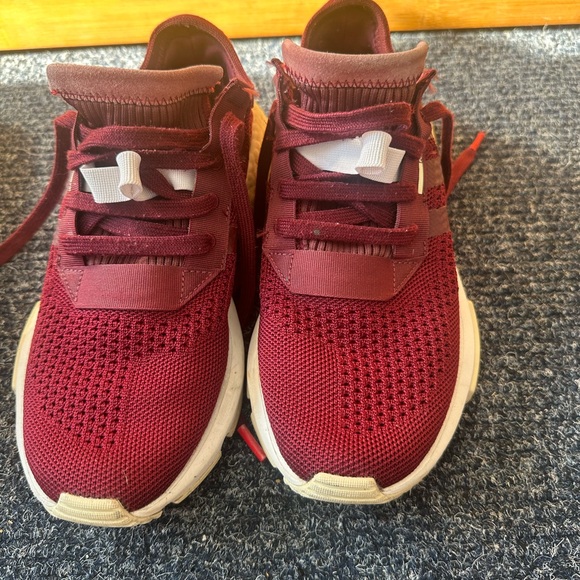 Adidas - Picture 3 of 5